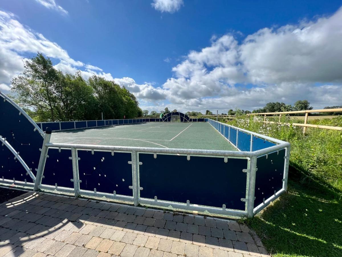 סאות' סרני Paws Lodge, Hot Tub, Pet Friendly מראה חיצוני תמונה